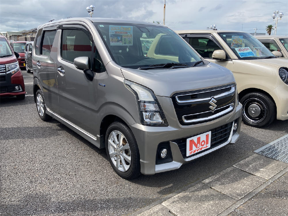スズキ　ワゴンRスティングレーHYBRID　X1枚目