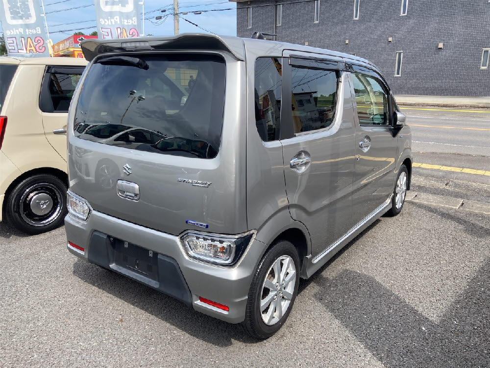 スズキ　ワゴンRスティングレーHYBRID　X2枚目