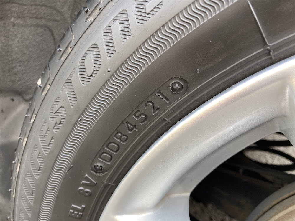 スズキ　ワゴンRスティングレーHYBRID　X5枚目