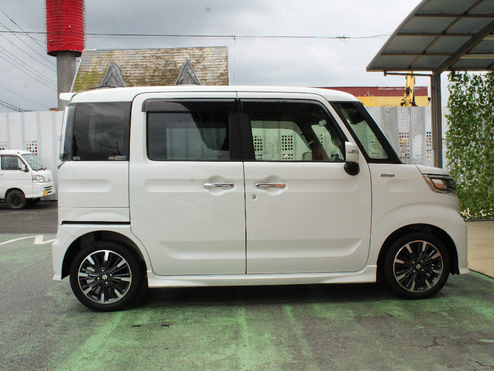スズキ スペーシアカスタム HYBRID XS3枚目