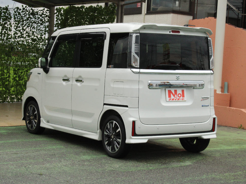 スズキ スペーシアカスタム HYBRID XS6枚目