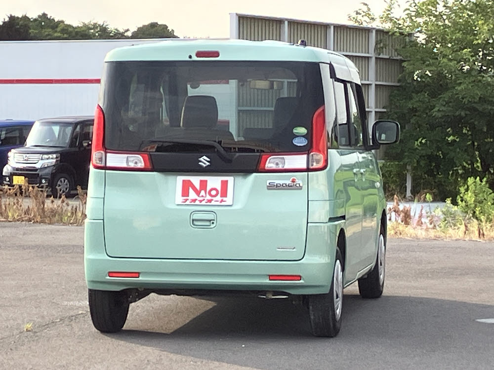 スズキ　スペーシア　G4枚目