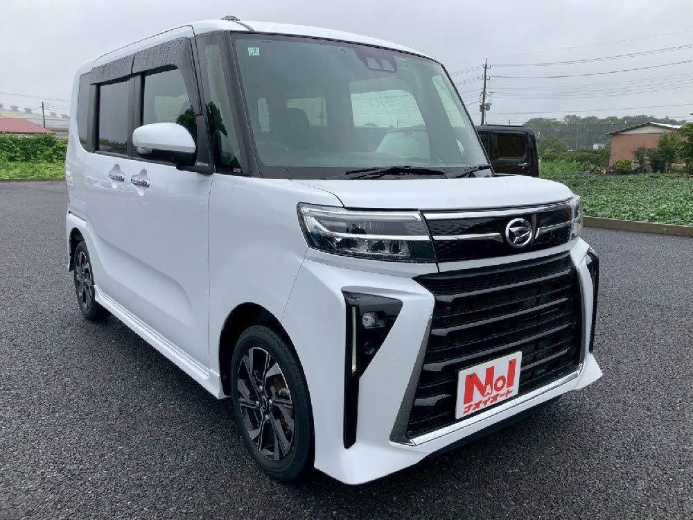 ダイハツ タントカスタム X 2枚目