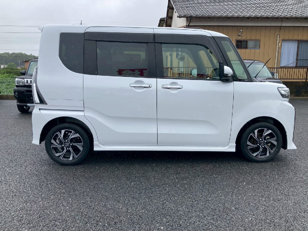 ダイハツ タントカスタム X 3枚目