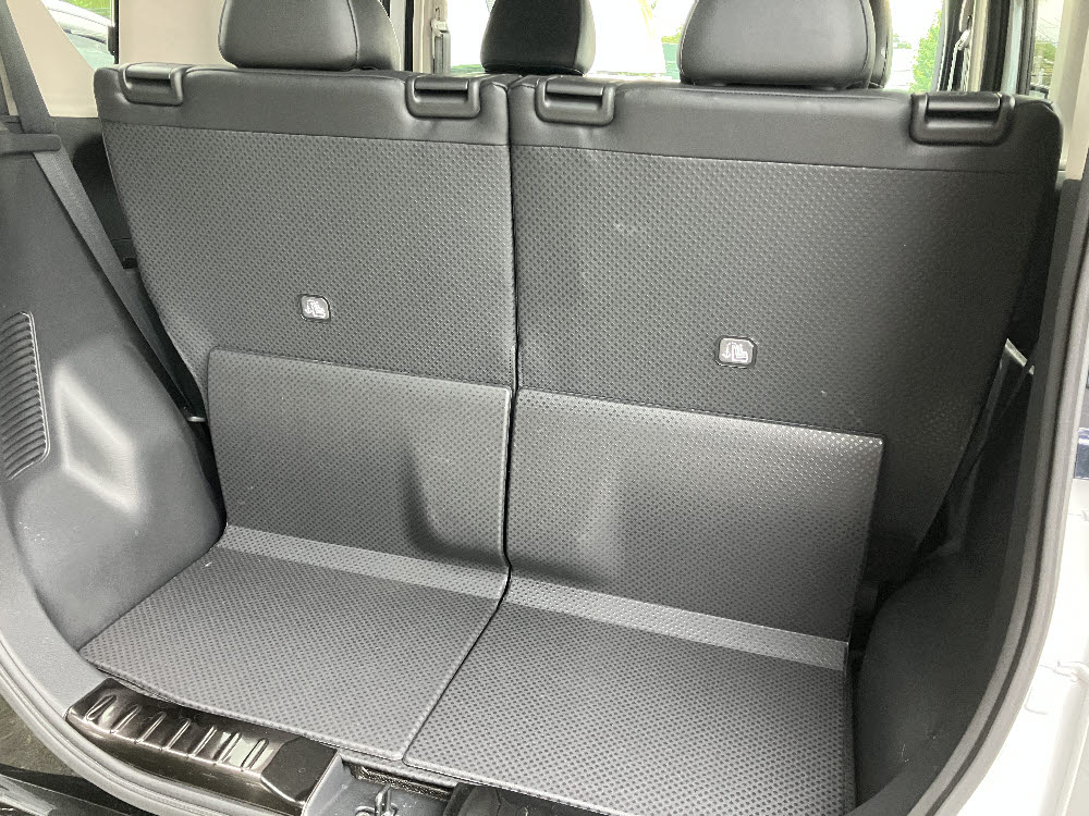 ミツビシ　デリカミニ　T Premium 4WD　12枚目
