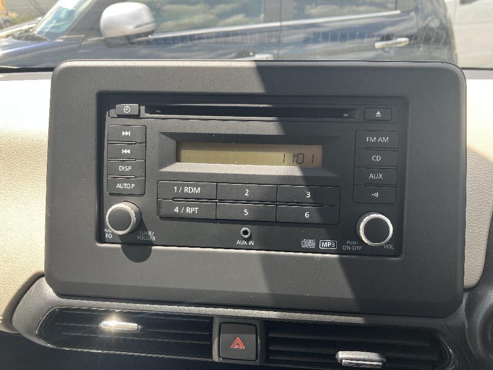 ニッサン　デイズ　X　11枚目