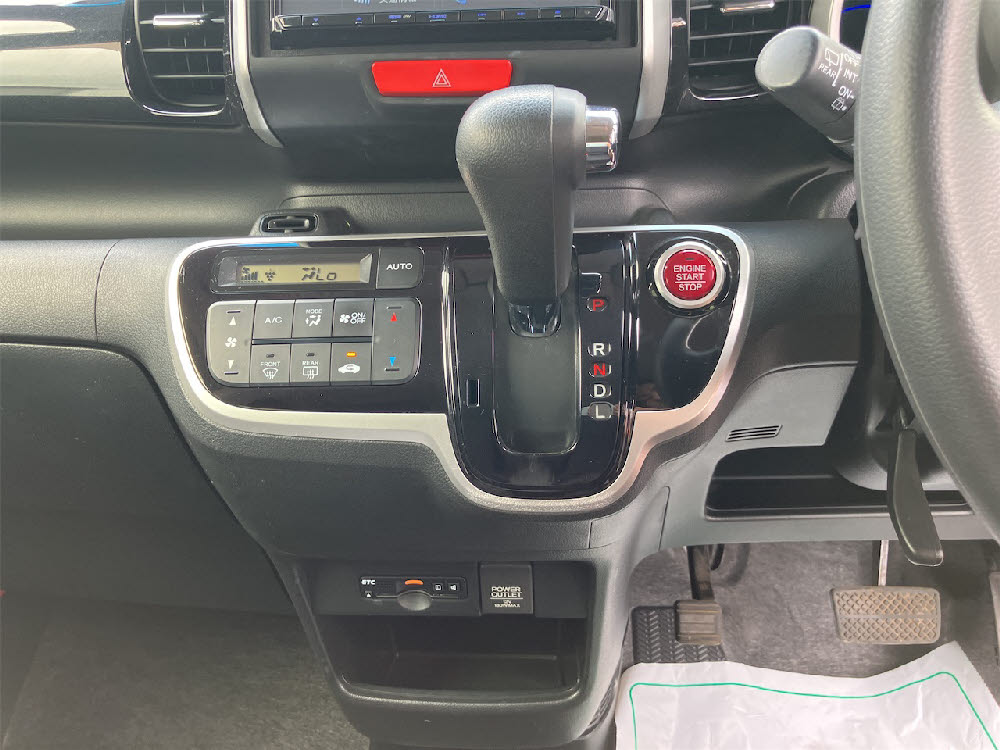 ホンダ N-BOXカスタム G・Lパッケージ19枚目