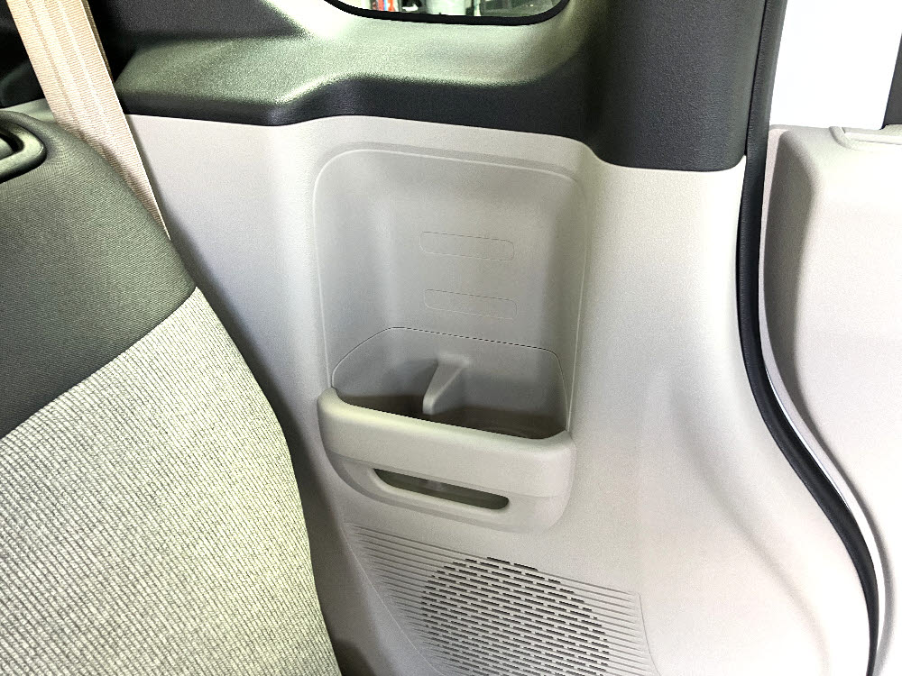 ホンダ　Ｎ ＢＯＸ　ヒョウジュン 8インチナビ 10枚目