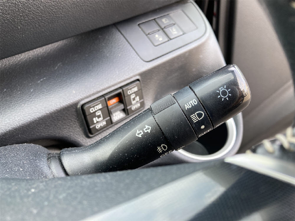 トヨタ　シエンタ　HYBRID　G　7人乗り17枚目