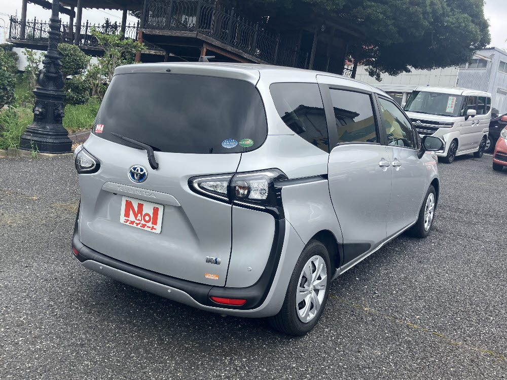 トヨタ シエンタHV X 7人乗り レンタアップ6枚目
