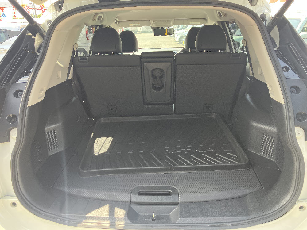 ニッサン エクストレイル Xi 4WD9枚目