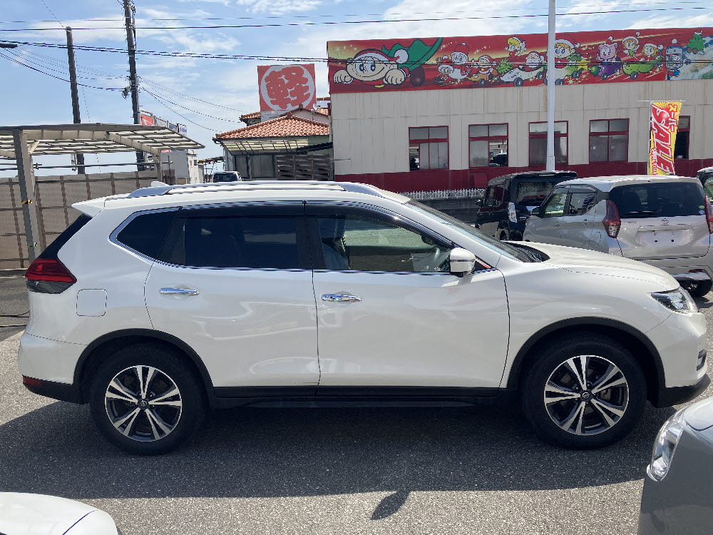 ニッサン エクストレイル Xi 4WD3枚目