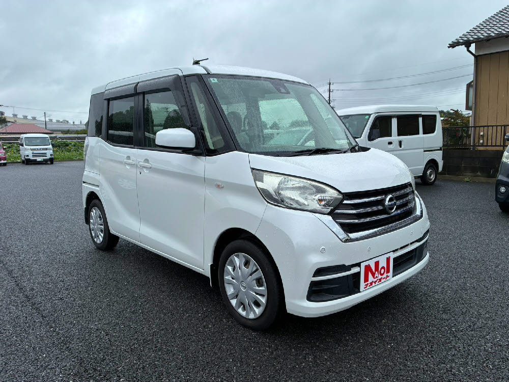 ニッサン デイズルークス SエマB2枚目