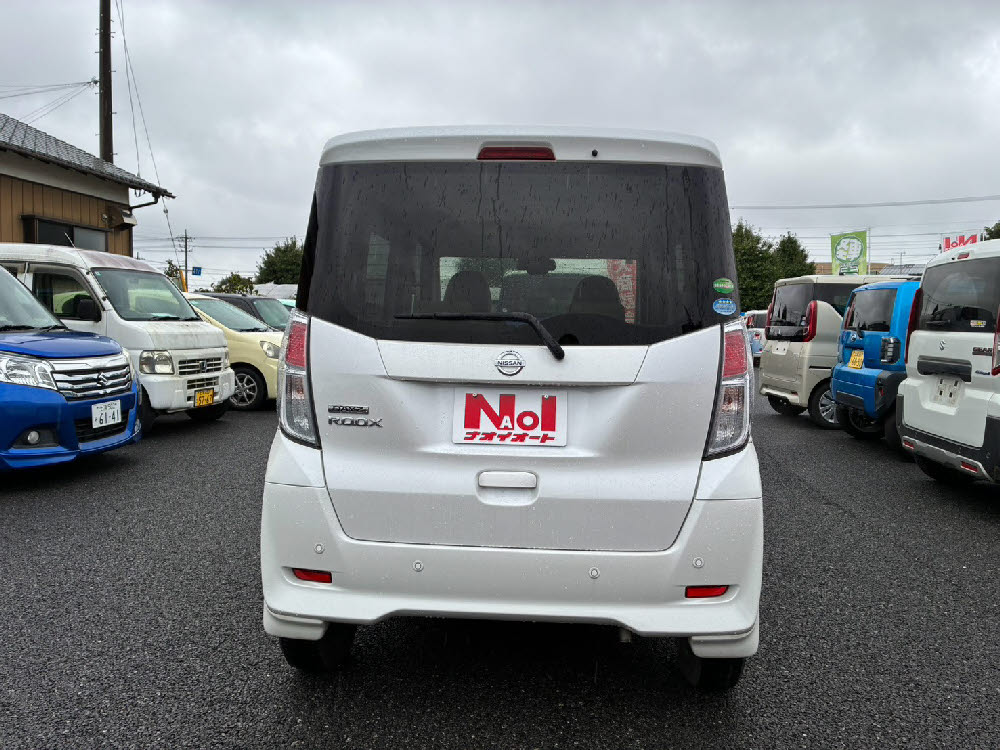 ニッサン デイズルークス SエマB5枚目