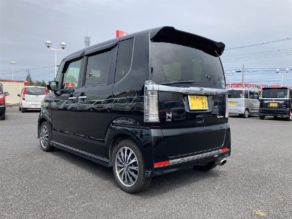 ホンダ　N-BOX カスタム　GターボLパッケージ3枚目