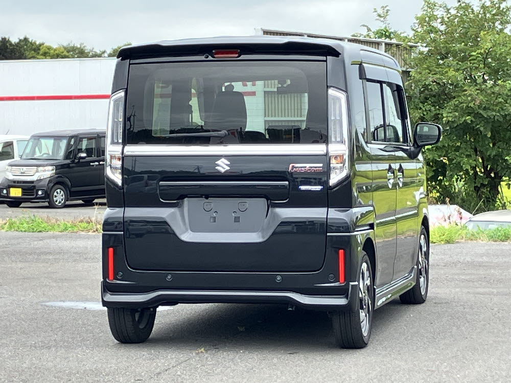 スズキ　スペーシアカスタム　HYBRID XS　4枚目