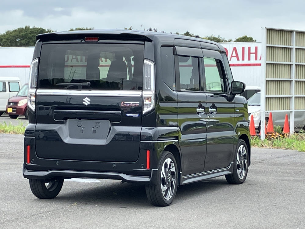 スズキ　スペーシアカスタム　HYBRID XS　5枚目