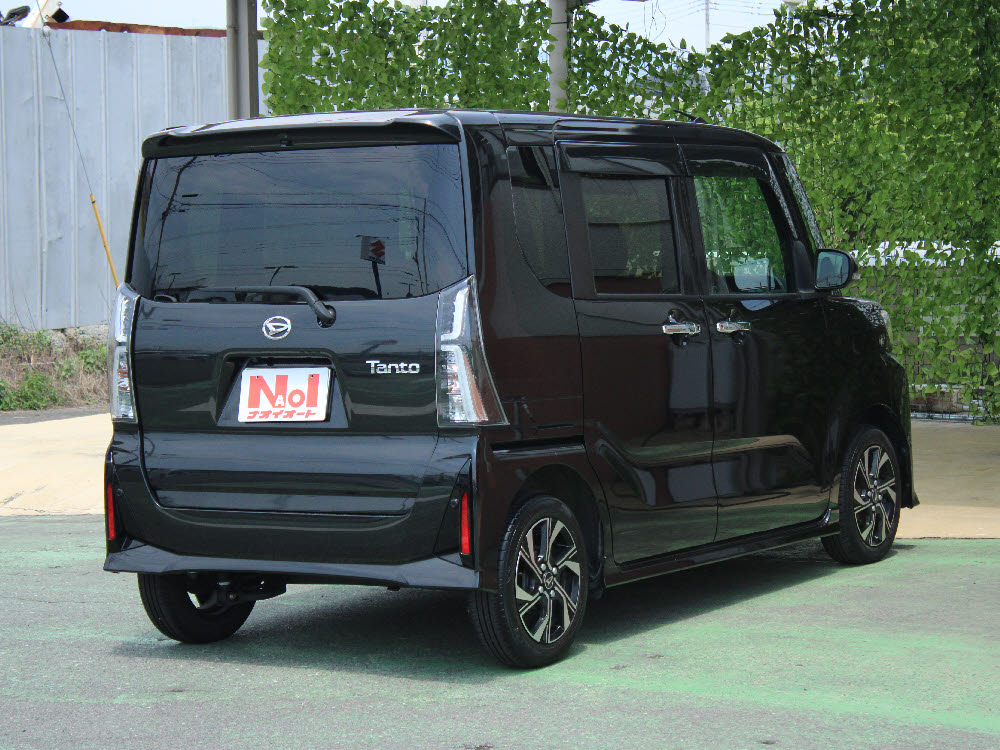 ダイハツ　タントカスタム　X4枚目