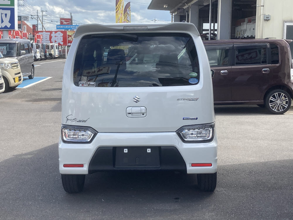 スズキ ワゴンRスティングレー HYBRID T5枚目