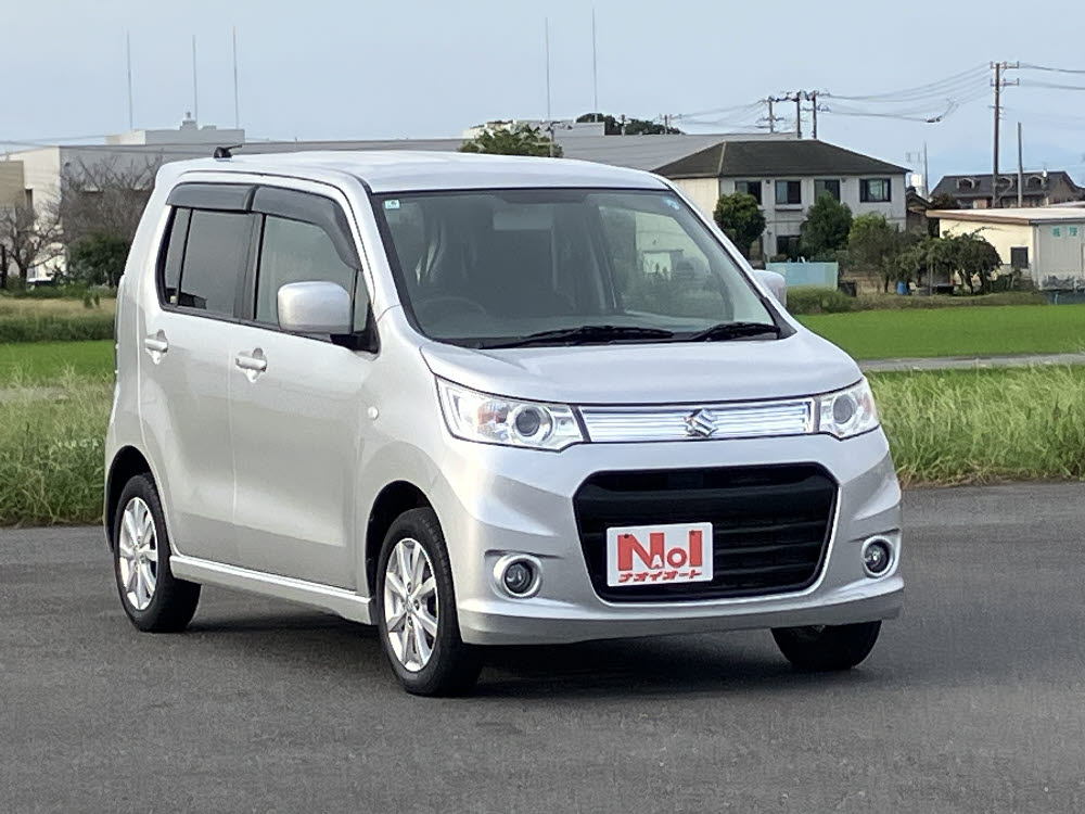 スズキ ワゴンRスティングレー X6枚目