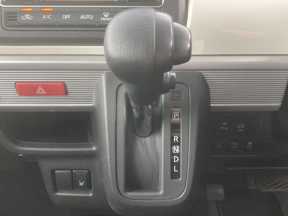 スズキ　スペーシア　HYBRID X17枚目
