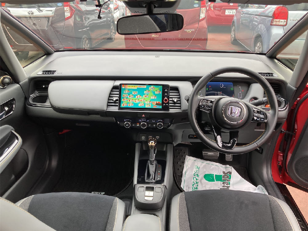 ホンダ　フィット e:HEV　RS11枚目