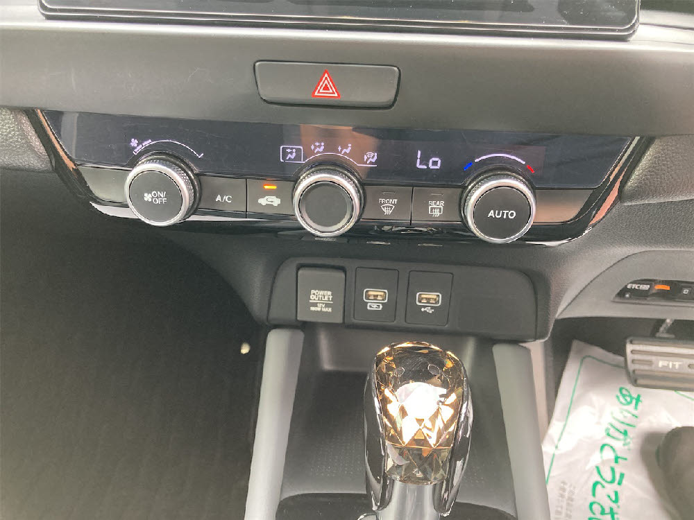 ホンダ　フィット e:HEV　RS16枚目