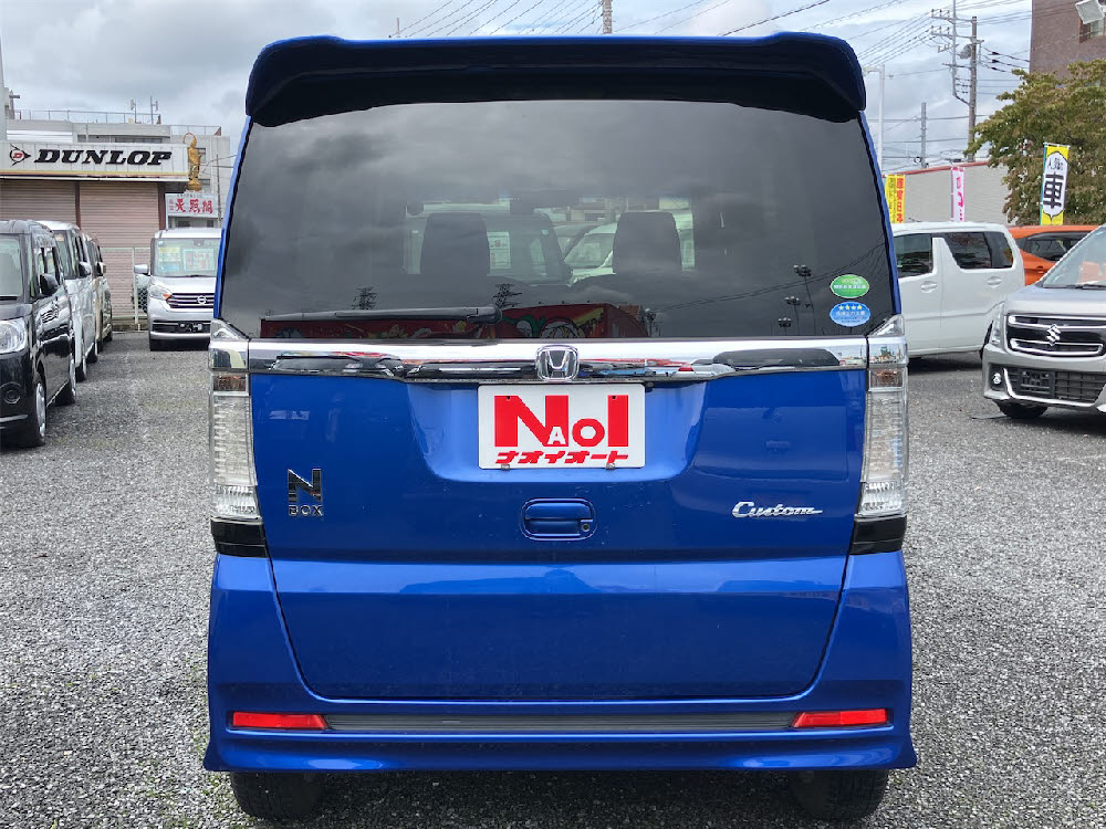ホンダ　N-BOX カスタム　GLパッケージ4枚目