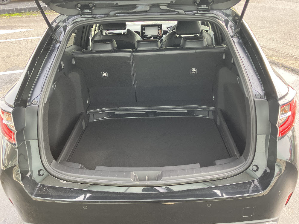 トヨタ カローラツーリング W×B8枚目