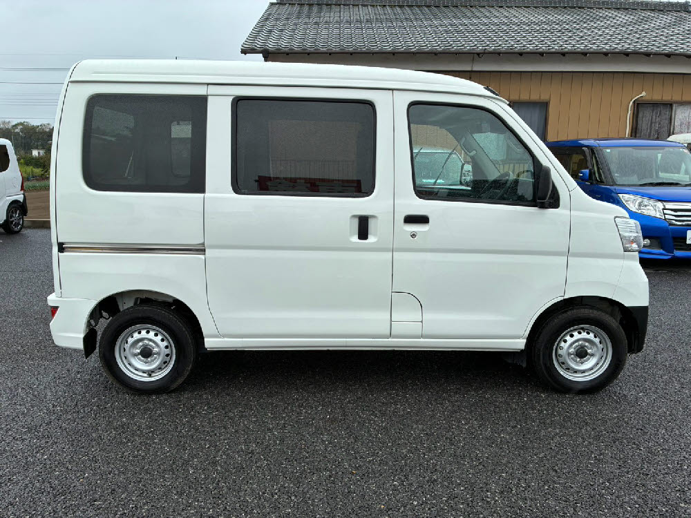 ダイハツ　ハイゼットカーゴ　DX HR　SAⅢ3枚目