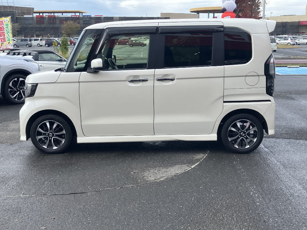 ホンダ　Ｎ ＢＯＸカスタム　G・Lホンダセンシング7枚目