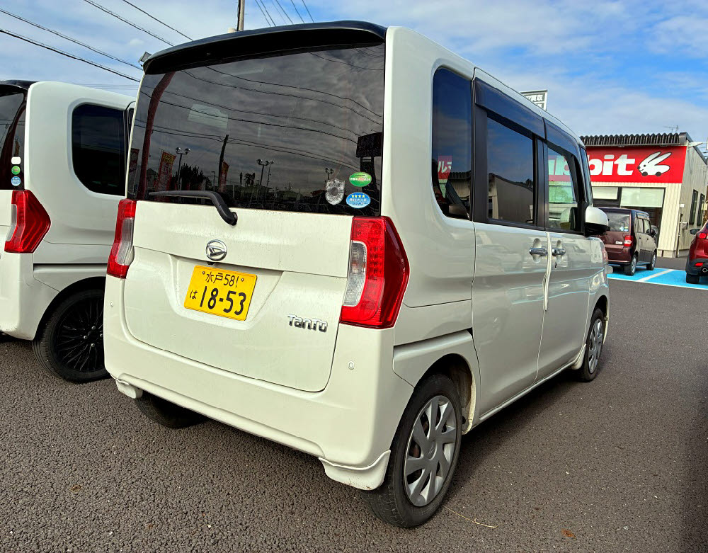 ダイハツ　タント　X　SAⅢ2枚目
