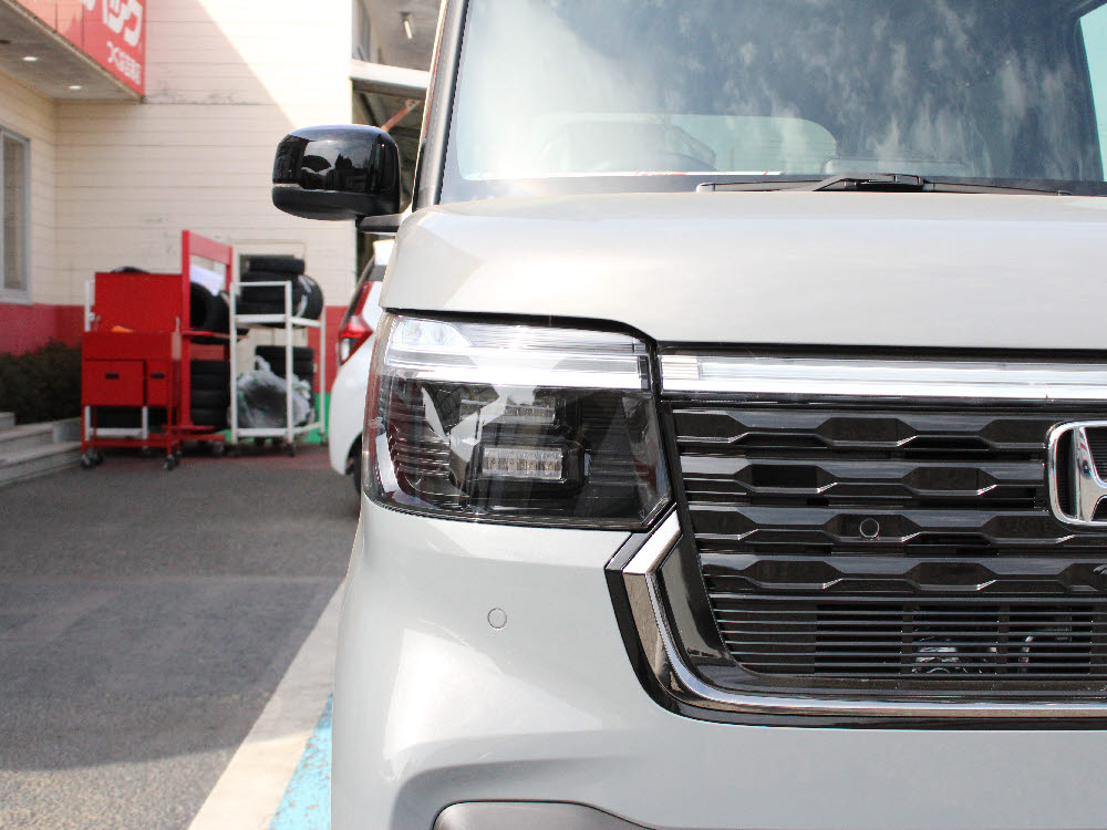 ホンダ　Ｎ ＢＯＸカスタム　コーディネートスタイル 8インチナビ9枚目