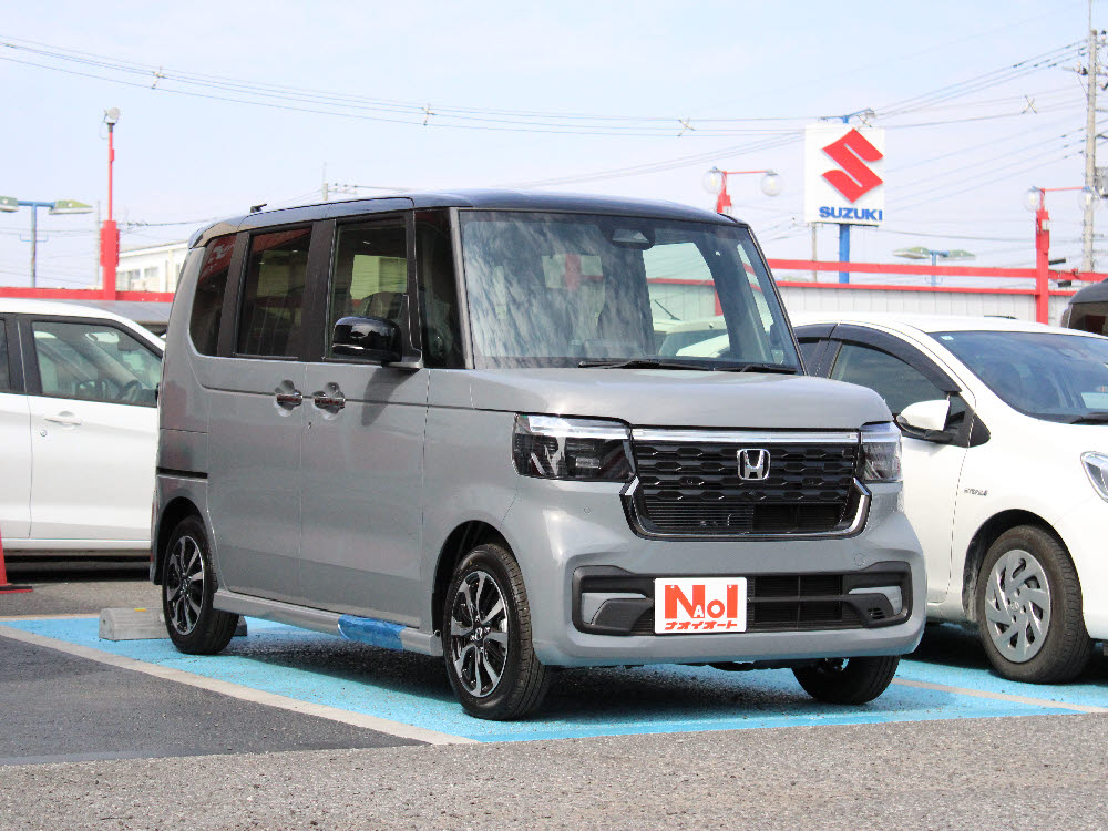ホンダ　Ｎ ＢＯＸカスタム　コーディネートスタイル 8インチナビ2枚目