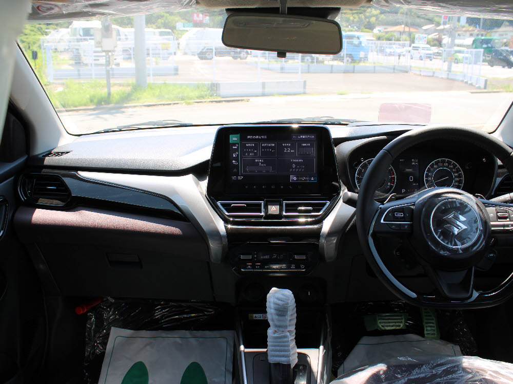 スズキ　フロンクス 2WD ナビ付18枚目