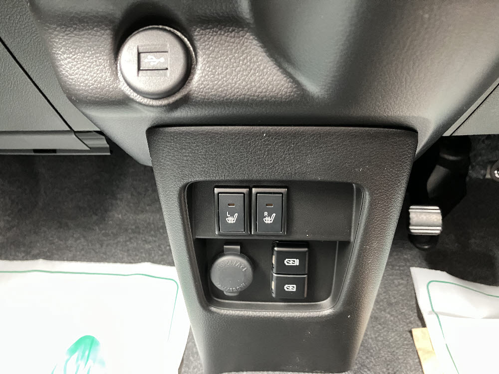 スズキ　ハスラー タフワイルド 2WD ナビ付18枚目