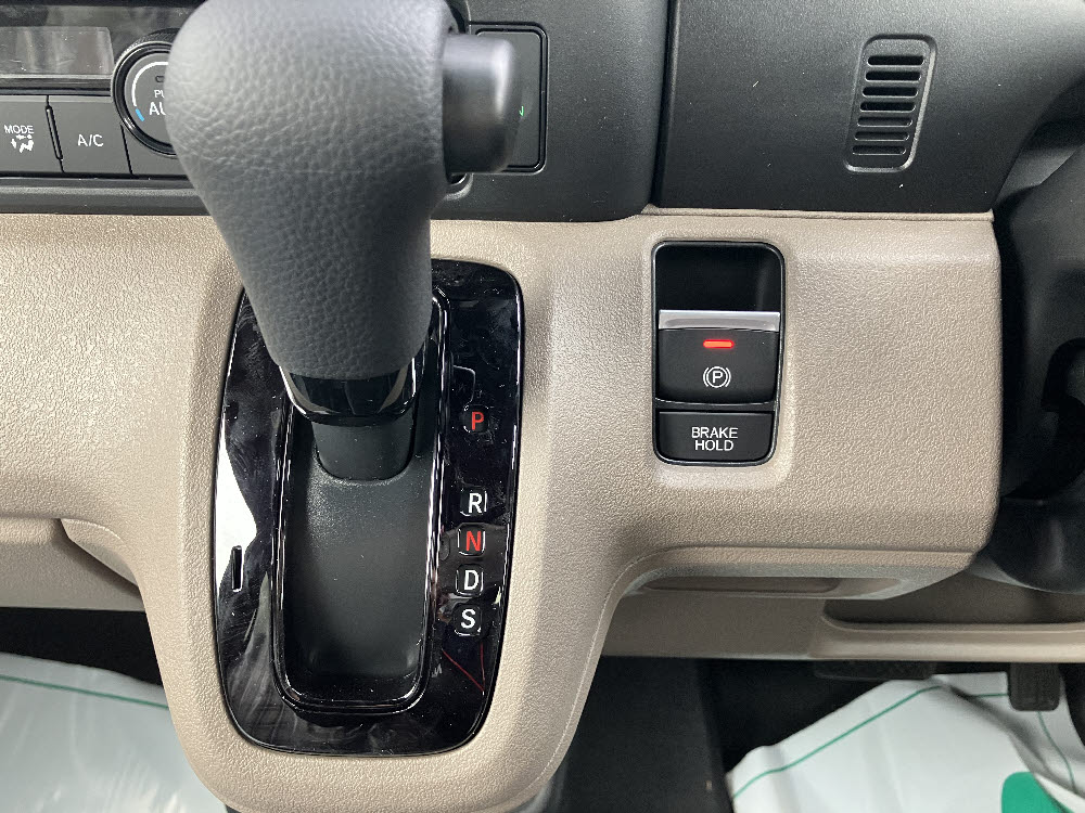 ホンダ　Ｎ ＢＯＸ ＪＯＹ 8インチディスプレイオーディオ　17枚目