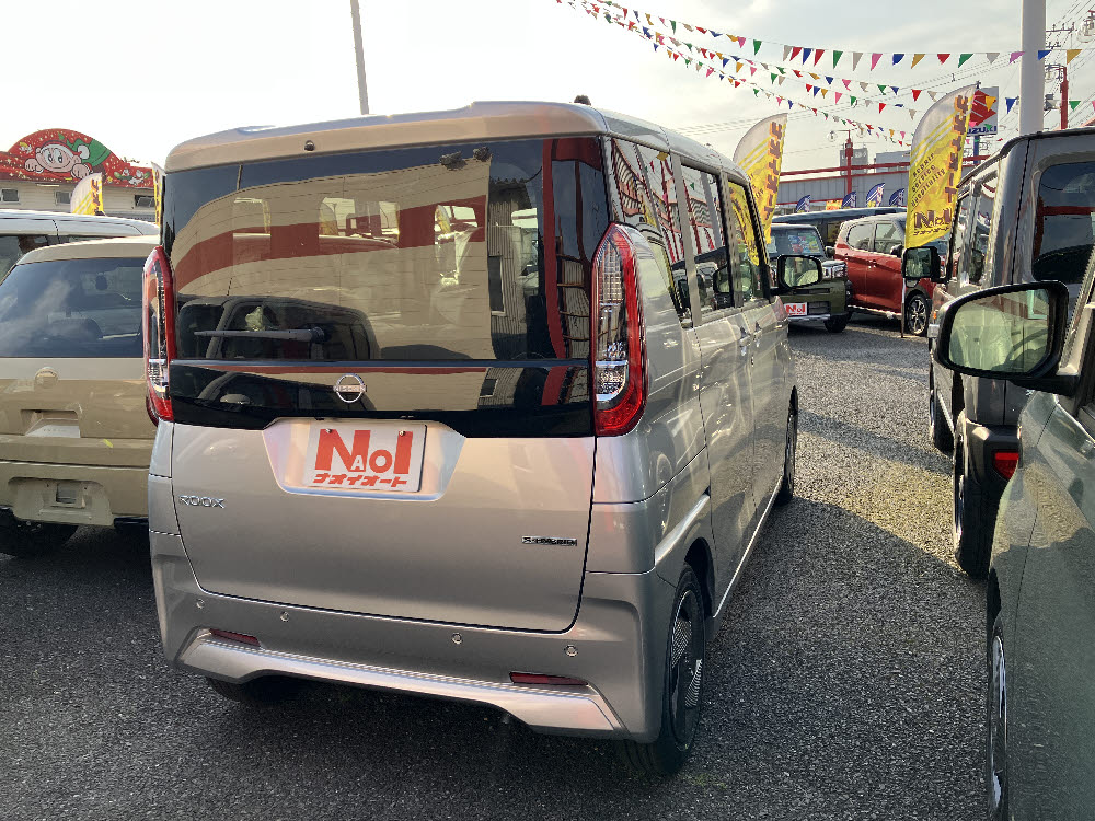 ニッサン　ルークス　X　11枚目