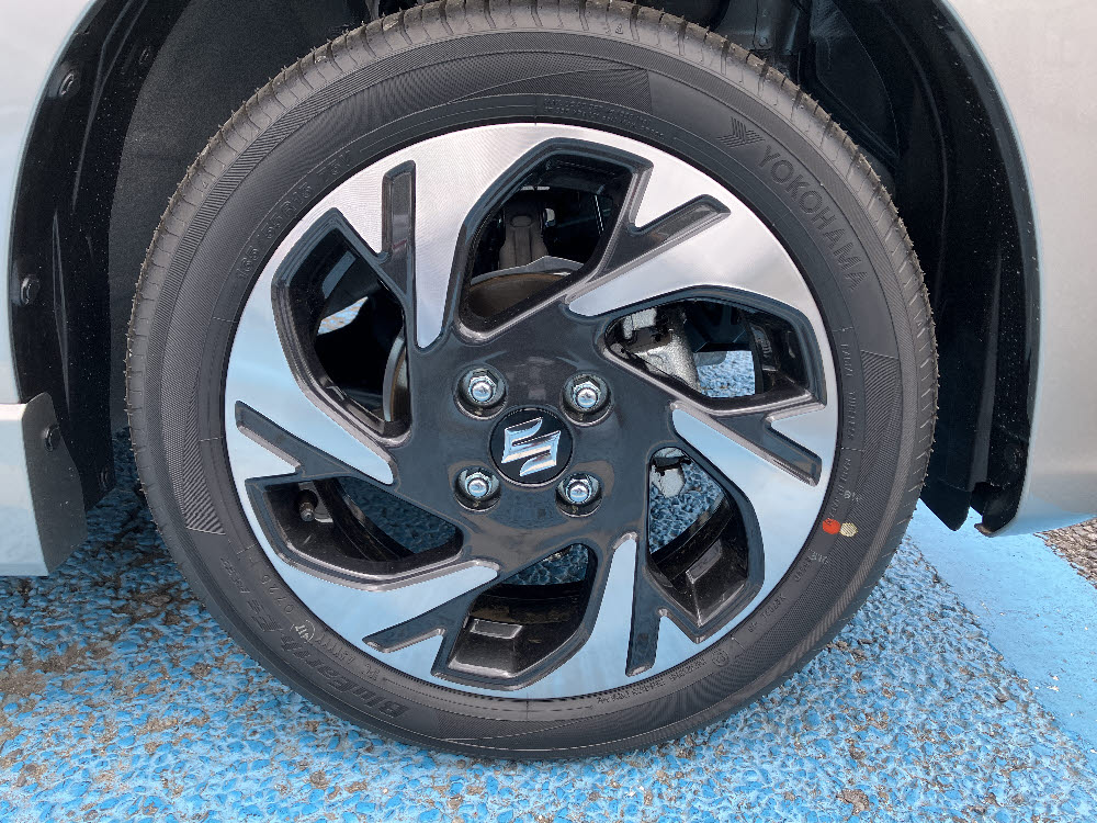 スズキ　スペーシアカスタム HYBRID XSナビ付7枚目