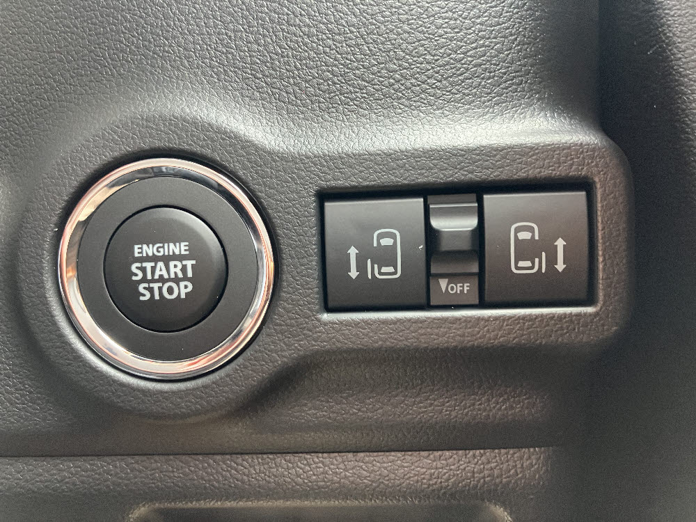 スズキ　スペーシアギアXZターボ2WD 全方位ナビ17枚目