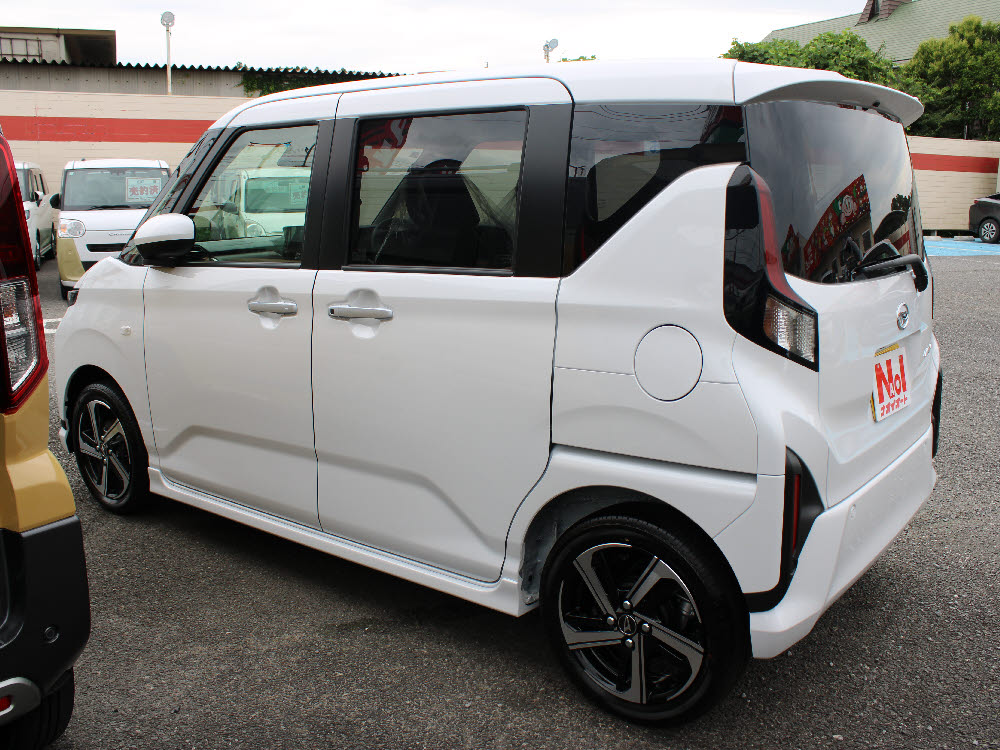 ダイハツ　ムーヴ　RS　9インチDO6枚目