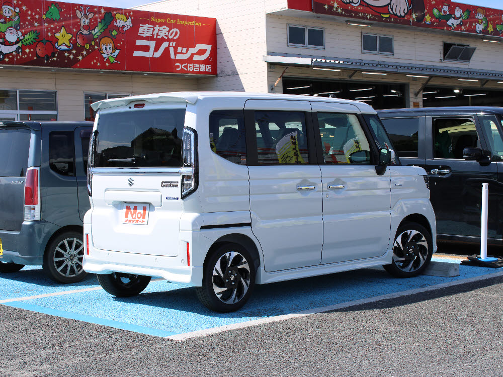 スズキ　スペーシアカスタム HYBRID XS ナビ付4枚目