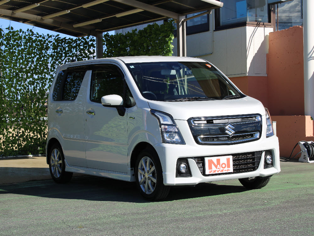 スズキ　ワゴンRスティングレーHYBRID X2枚目