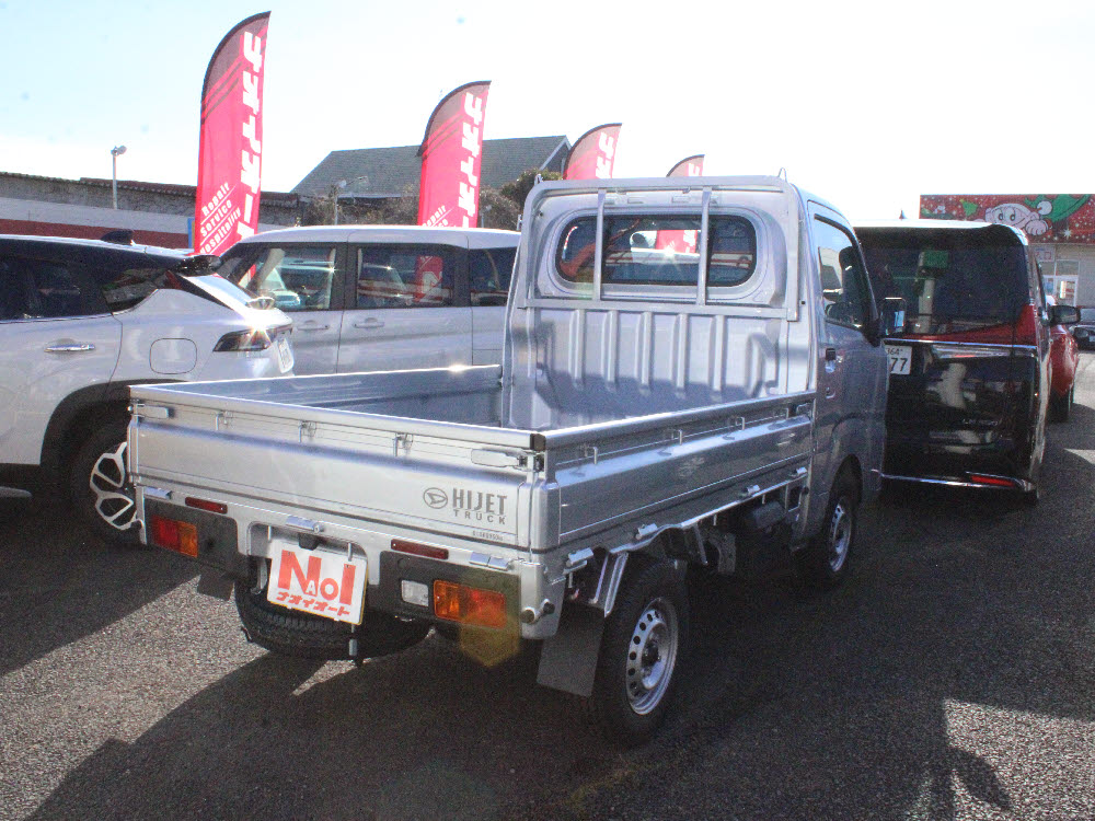 ダイハツ　ハイゼットトラック　スタンダード　CVT4枚目