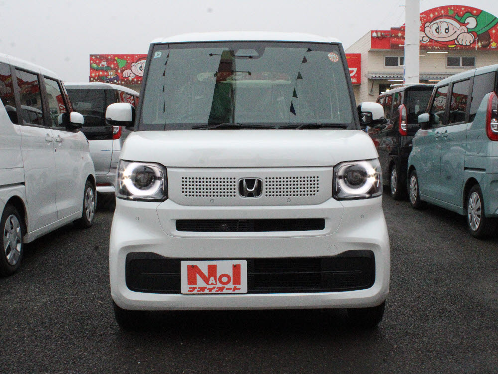 ホンダ　Ｎ ＢＯＸ　８インチナビ（VXM-245ZFEi)1枚目