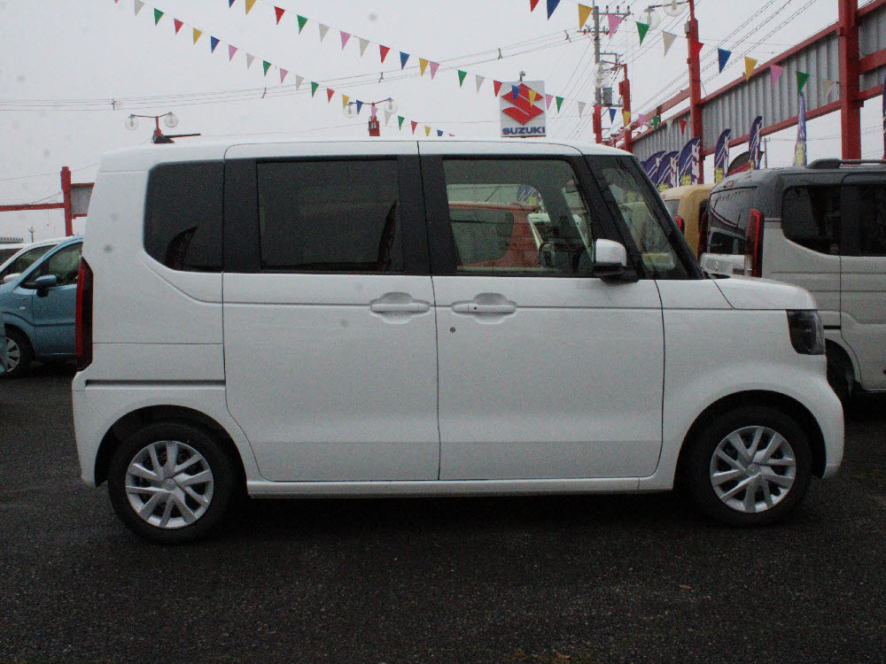 ホンダ　Ｎ ＢＯＸ　８インチナビ（VXM-245ZFEi)3枚目