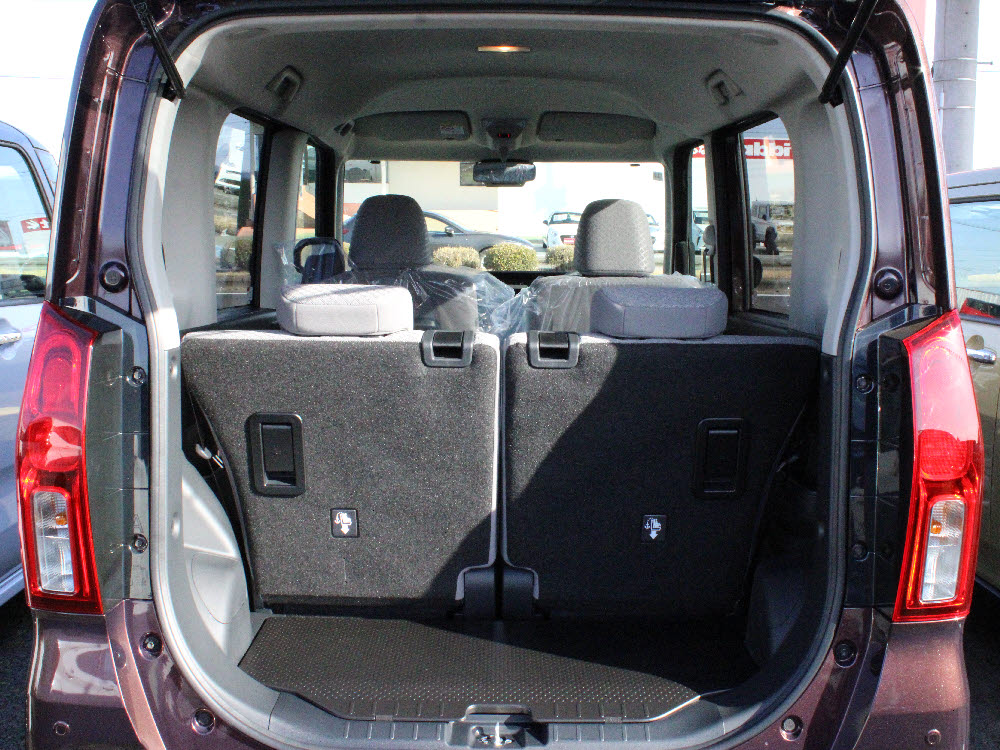 ダイハツ　タント　L　アップグレードパック13枚目