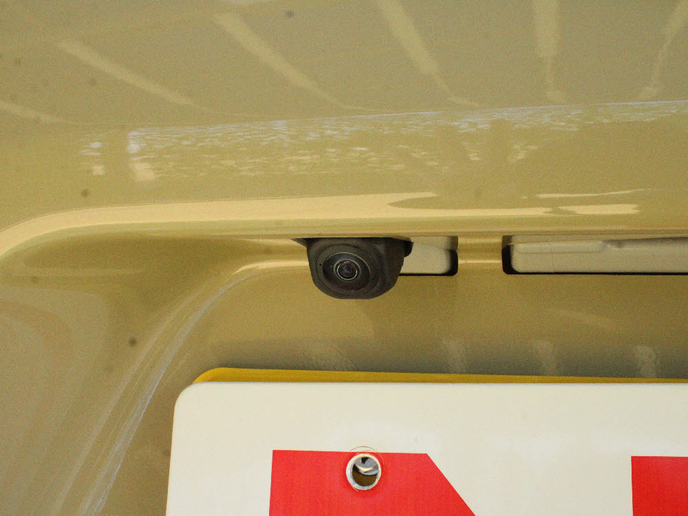 ダイハツ　タントファンクロス　9DO12枚目