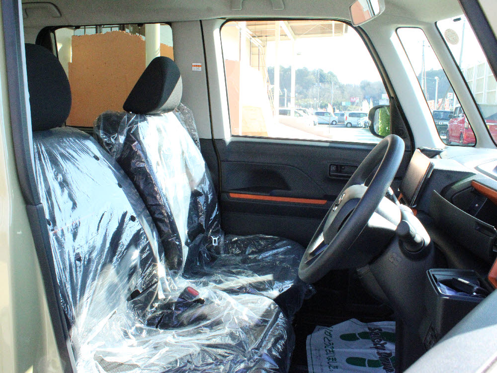 ダイハツ　タントファンクロス　9DO17枚目