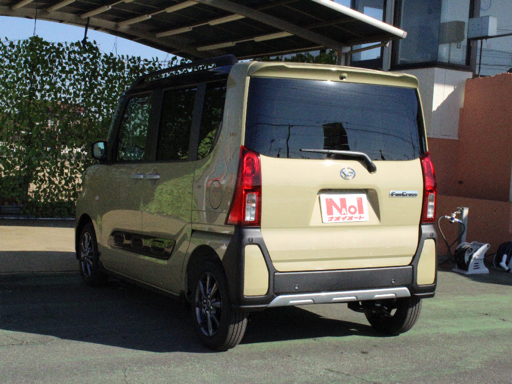 ダイハツ　タントファンクロス　9DO6枚目
